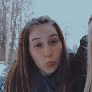 Meet your Posher, Caroline